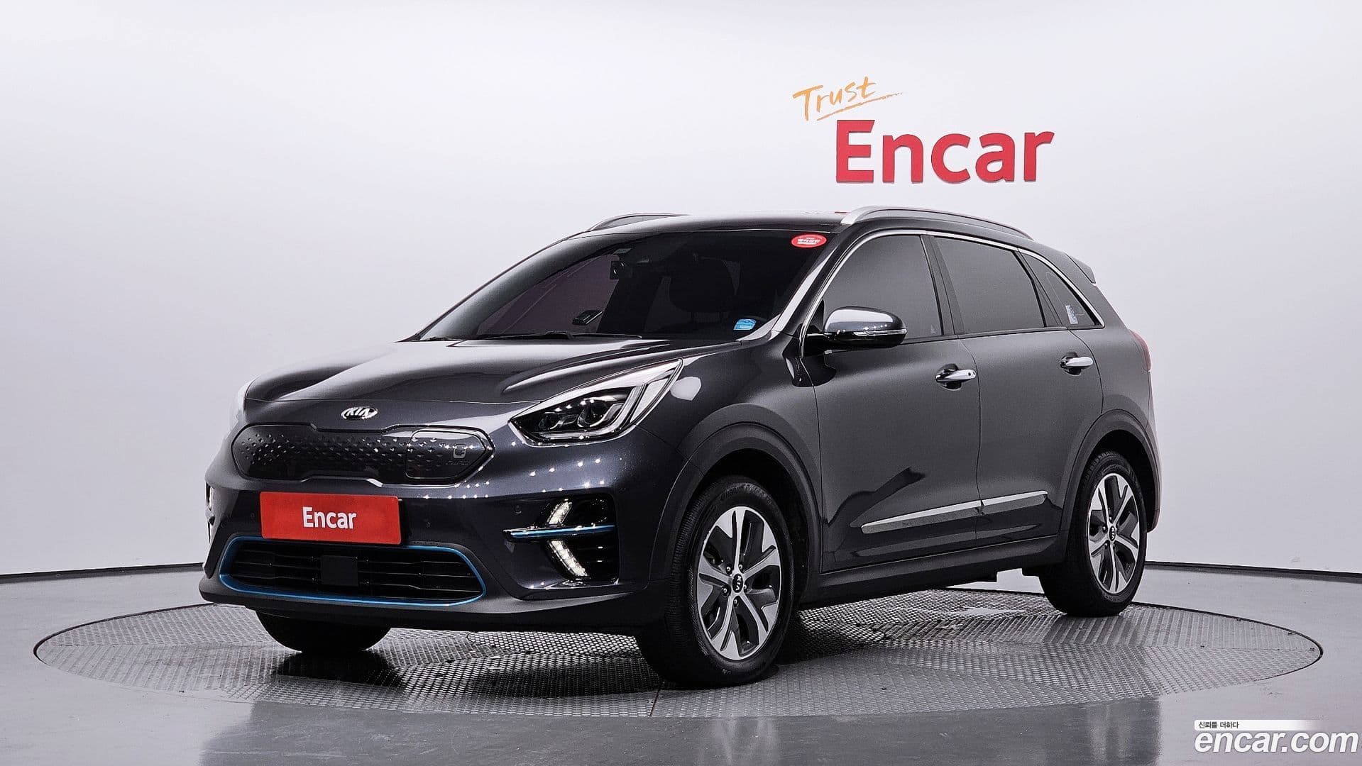 Main__Slider__Photo:Niro Kia 2018.8-0