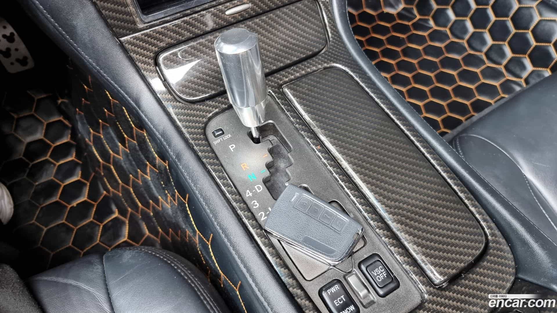 SC Lexus 2005.0-INNER-009