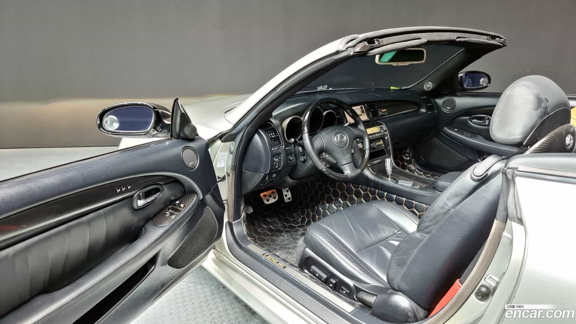 SC Lexus 2005.0-INNER-010