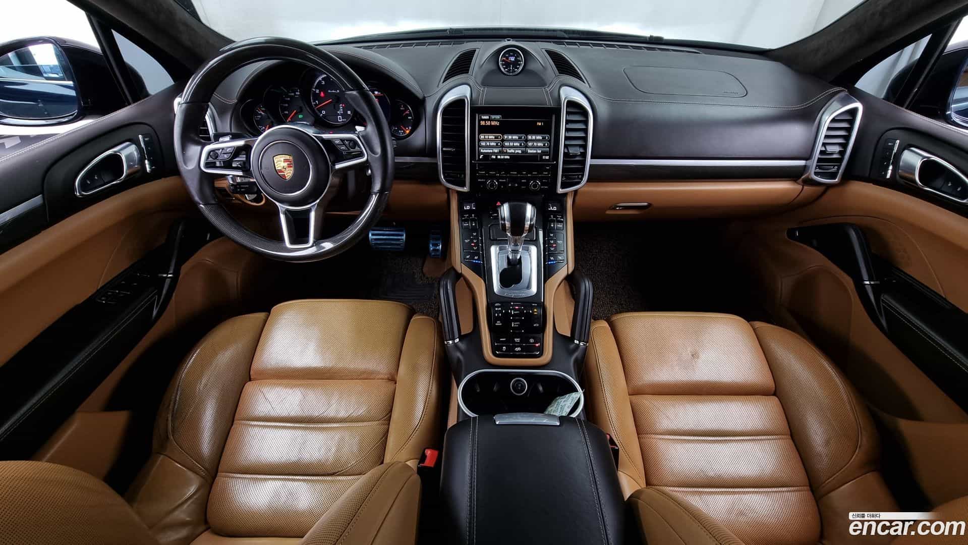 Cayenne Porsche 2015.10-INNER-007