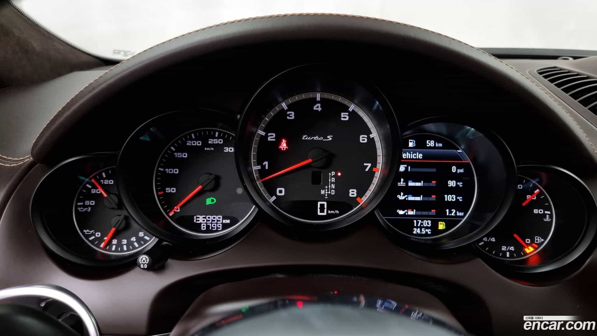 Cayenne Porsche 2015.10-INNER-008