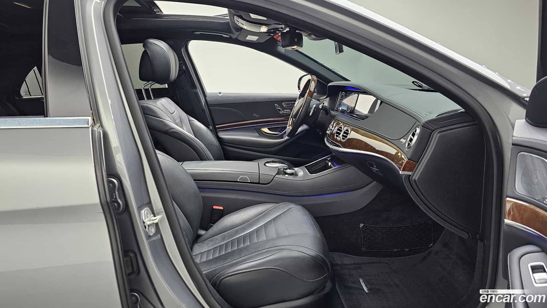 S-Class Mercedes-Benz 2015.11-INNER-010