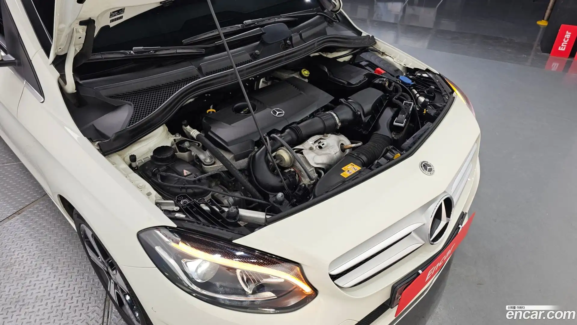 B-Class Mercedes-Benz 2018.9-OUTER-006
