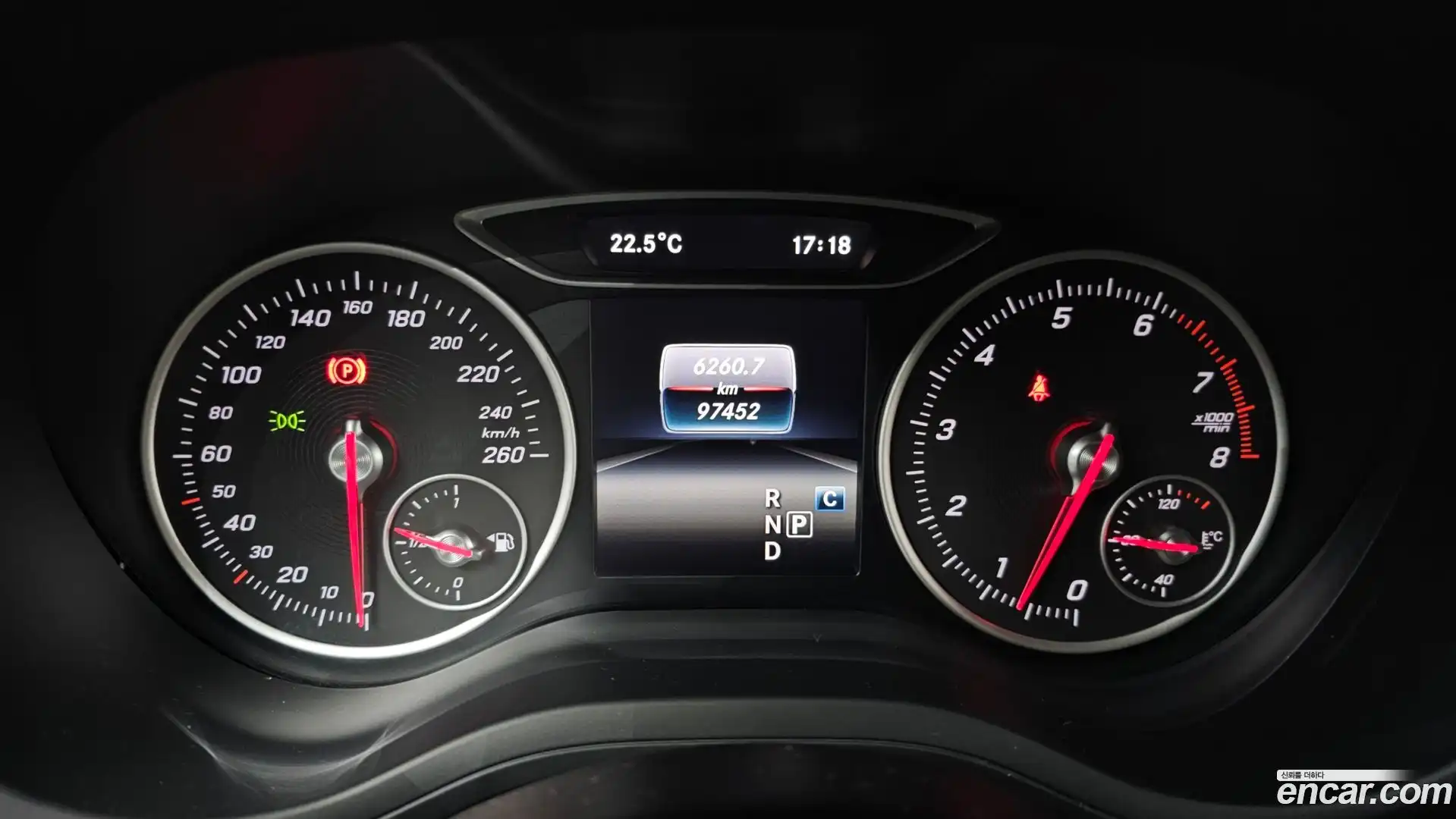 B-Class Mercedes-Benz 2018.9-INNER-008