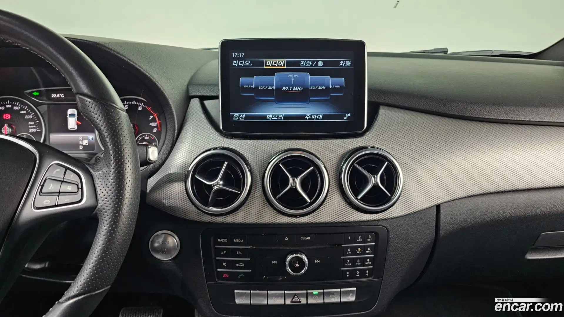 B-Class Mercedes-Benz 2018.9-OPTION-018