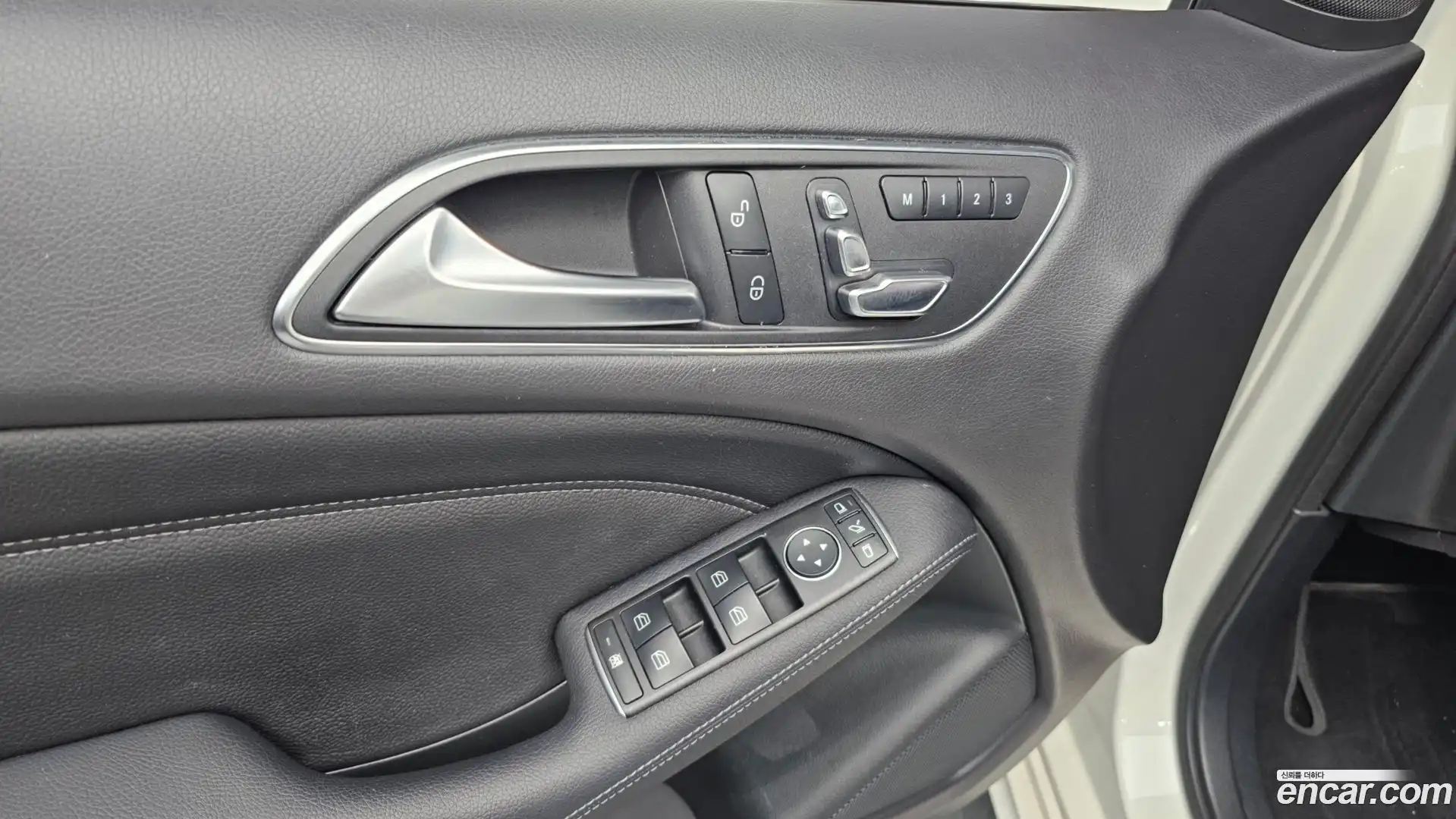 B-Class Mercedes-Benz 2018.9-OPTION-020