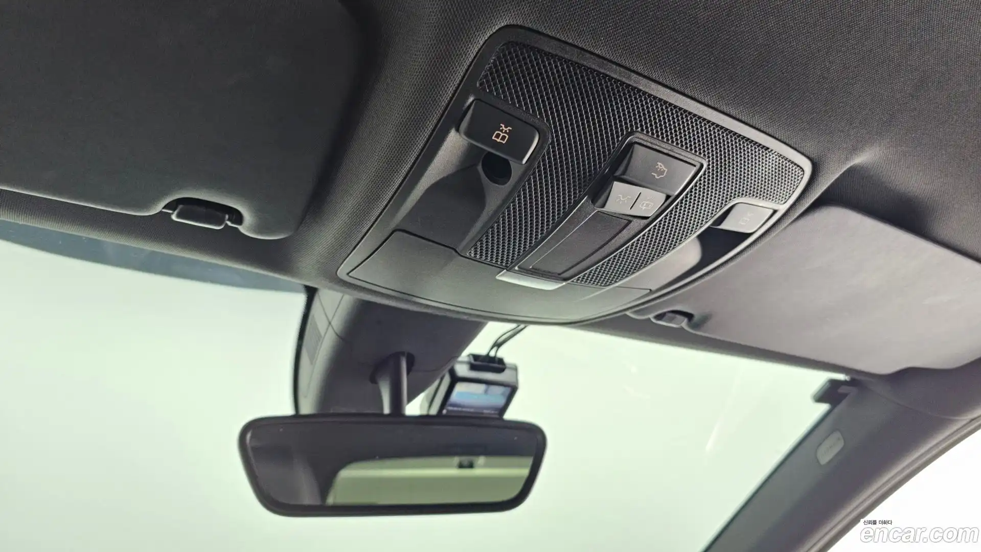 B-Class Mercedes-Benz 2018.9-OPTION-022