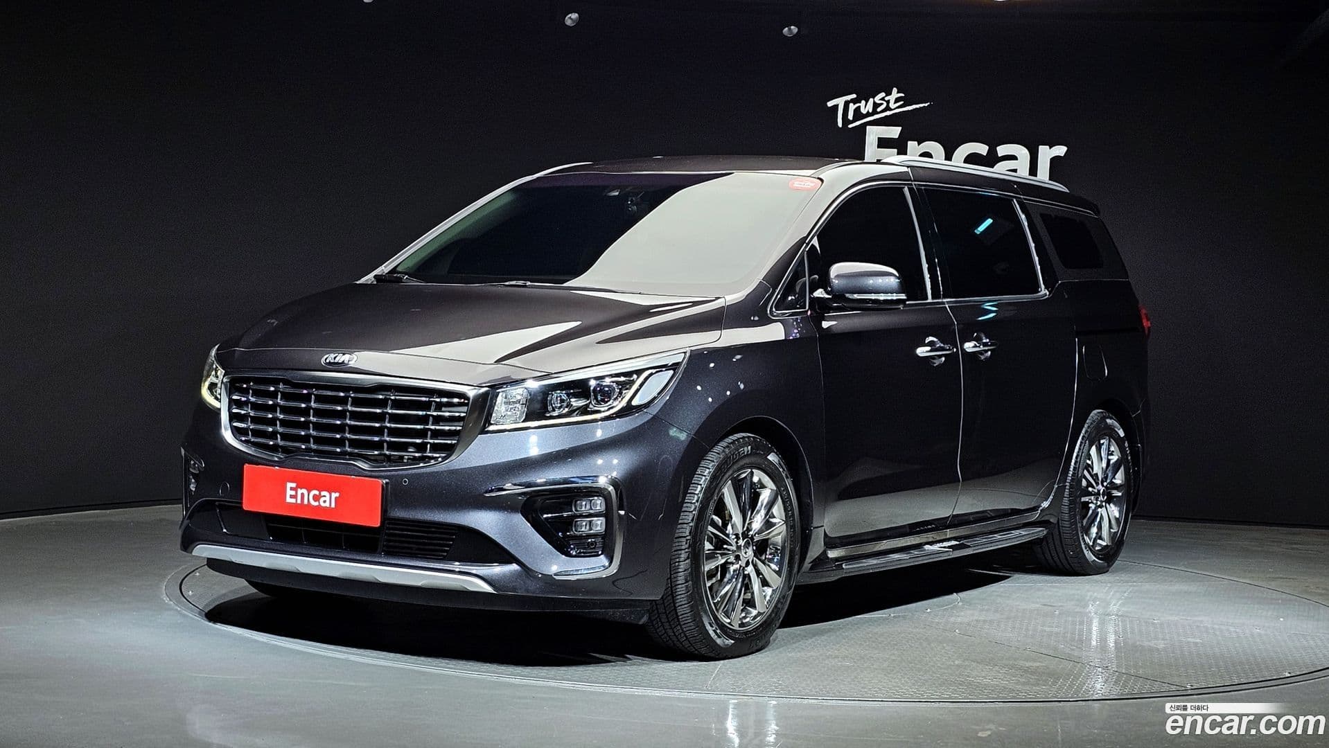 Main__Slider__Photo:Canival Kia 2019.3-0