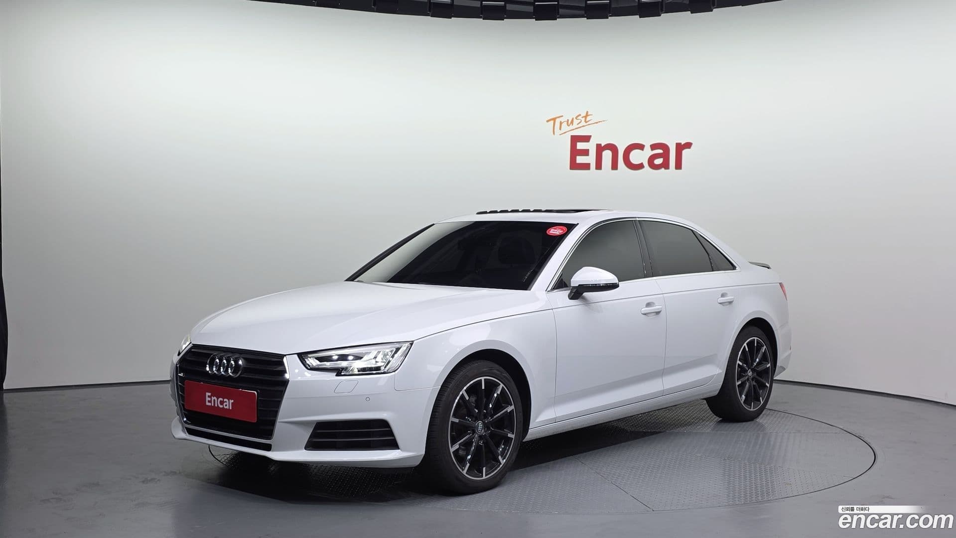 Main__Slider__Photo:A4 Audi 2019.11-0