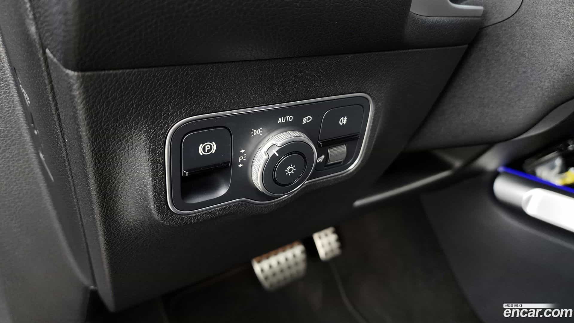 GLB-Class Mercedes-Benz 2023.6-OPTION-020