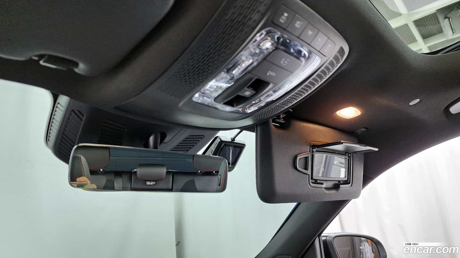 GLB-Class Mercedes-Benz 2023.6-OPTION-021
