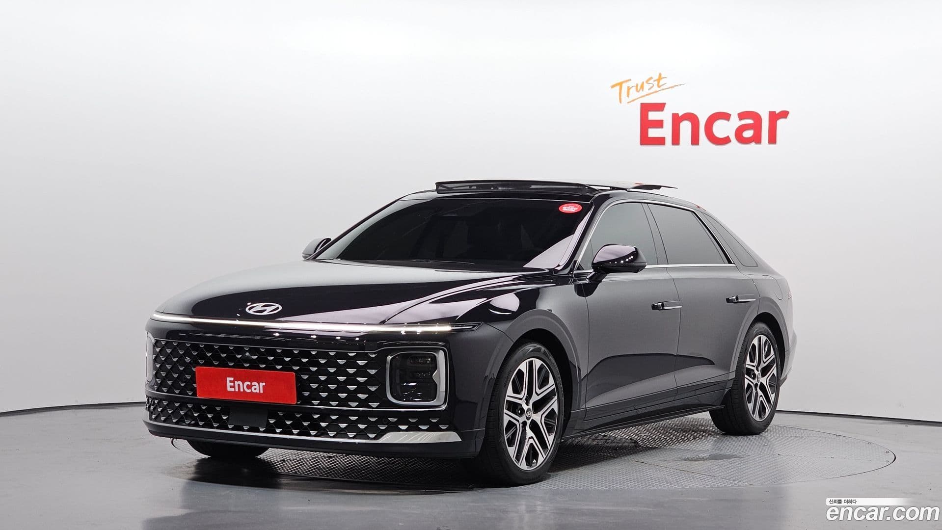 Main__Slider__Photo:Grandeur Hyundai 2023.5-0