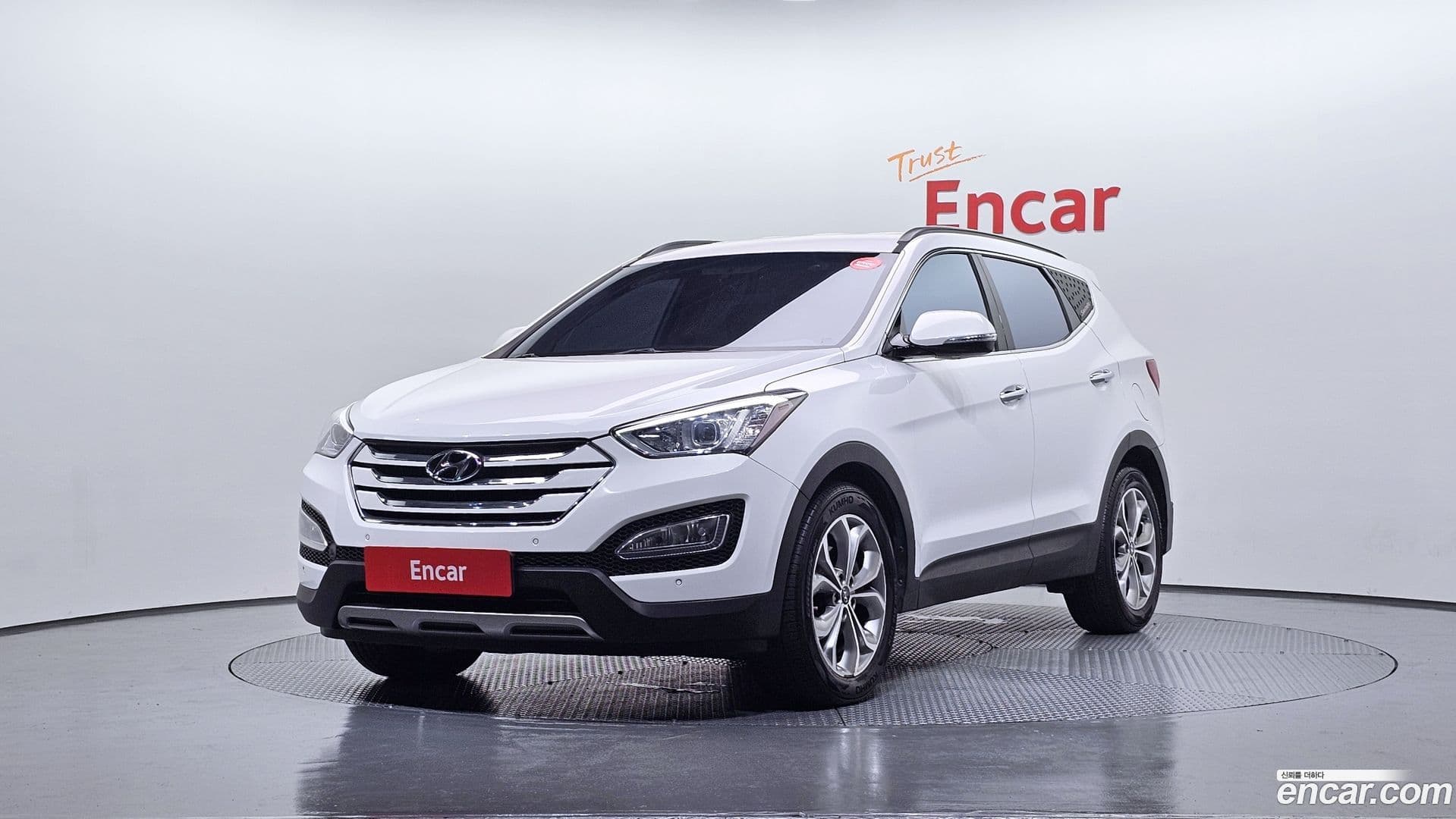 Main__Slider__Photo:Santafe Hyundai 2014.10-0