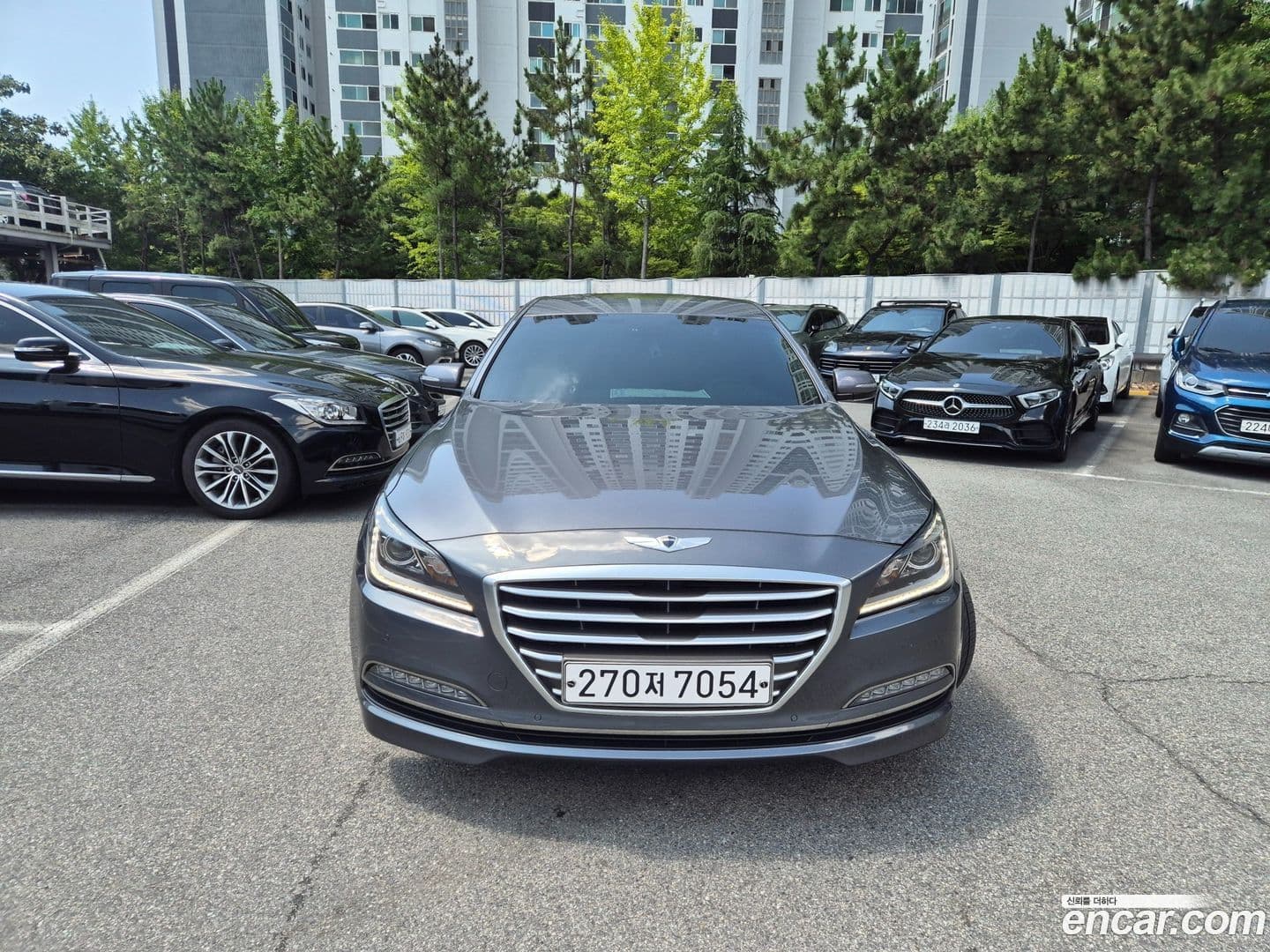 Main__Slider__Photo:Genesis Hyundai 2015.9-0