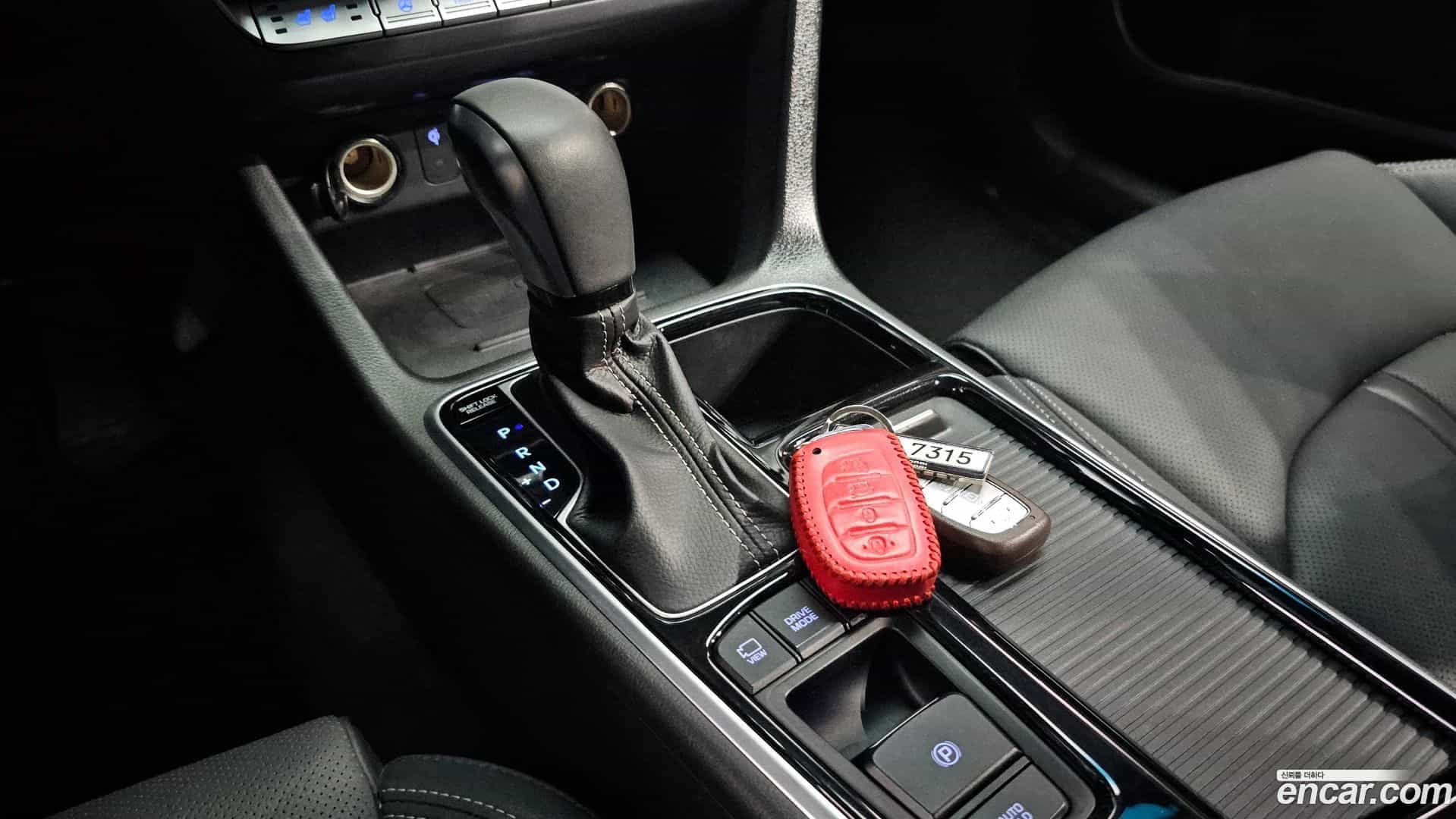 Sonata Hyundai 2019.2-INNER-009
