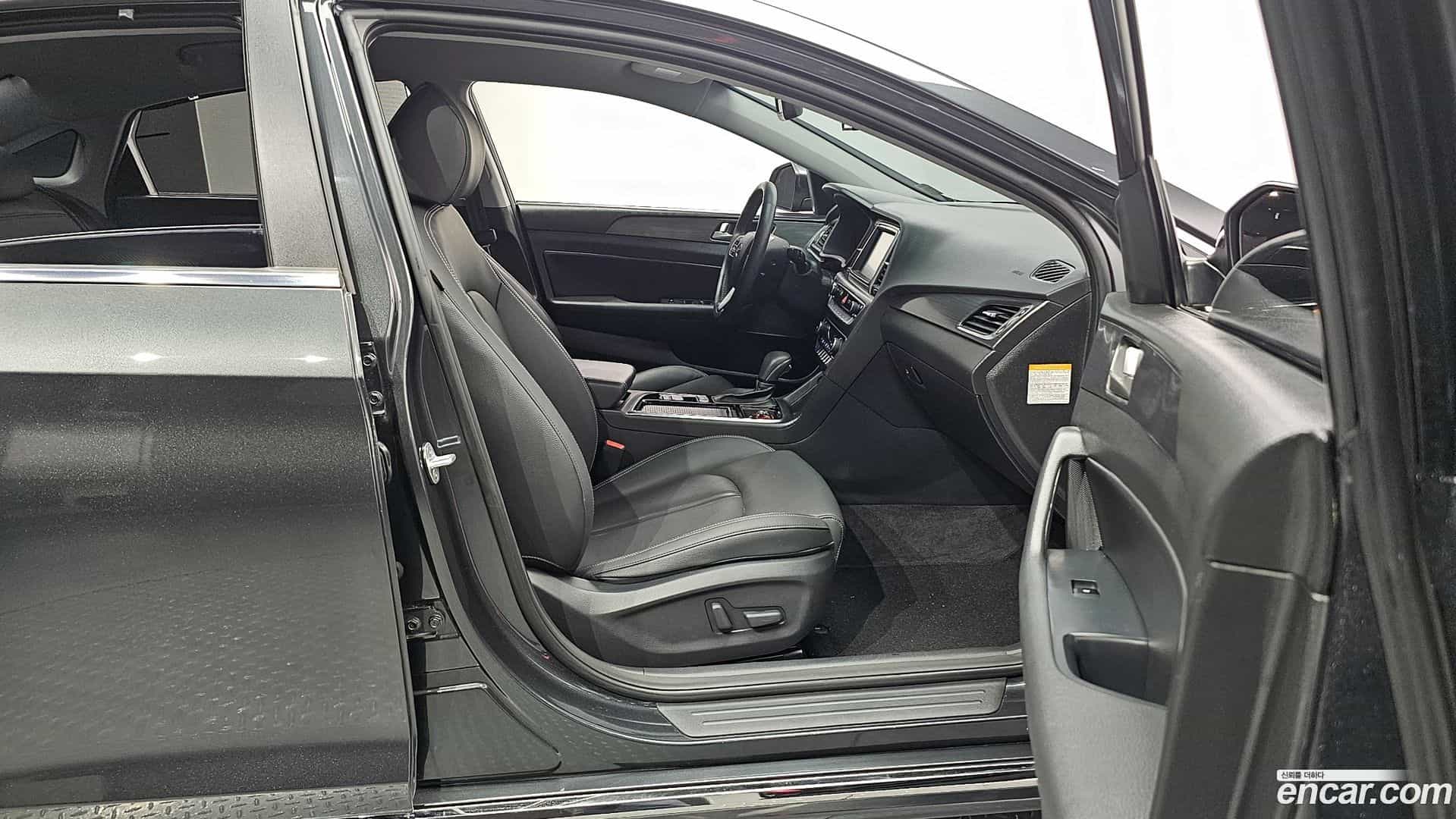 Sonata Hyundai 2019.2-OPTION-015