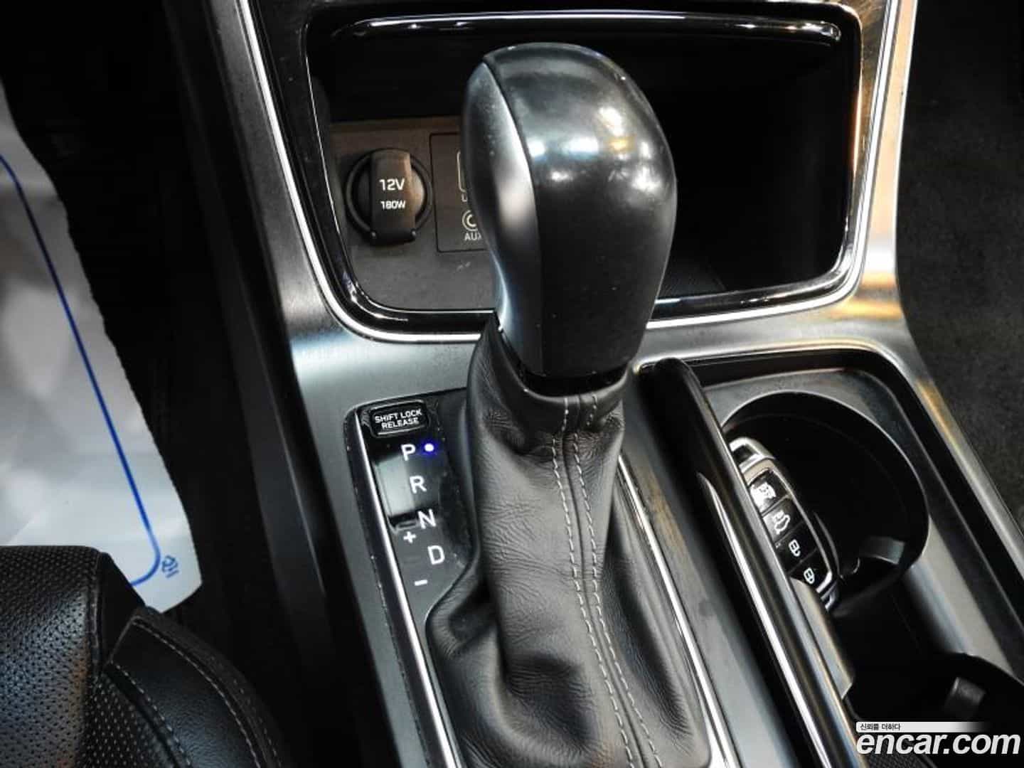 Grandeur Hyundai 2018.6-INNER-009