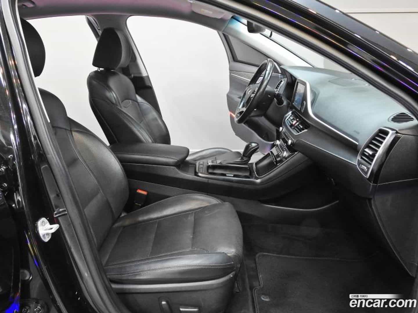 Grandeur Hyundai 2018.6-OPTION-015