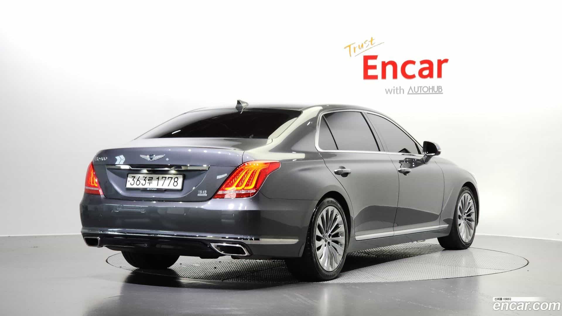 EQ900 Genesis 2017.1-OUTER-002