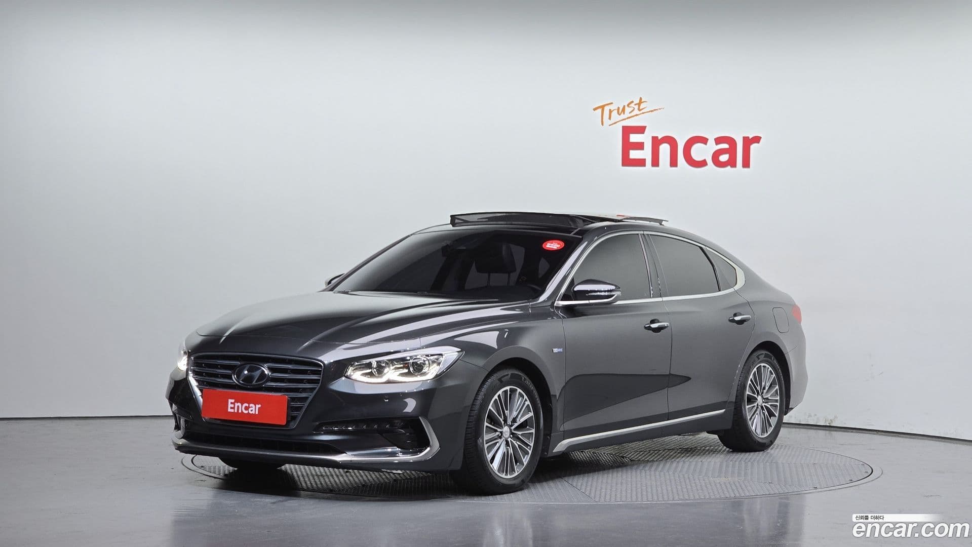 Main__Slider__Photo:Grandeur Hyundai 2019.3-0