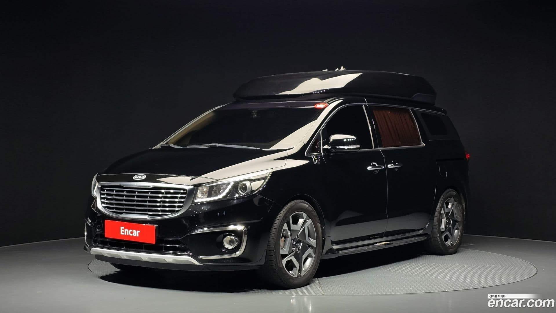 Main__Slider__Photo:Canival Kia 2015.3-0