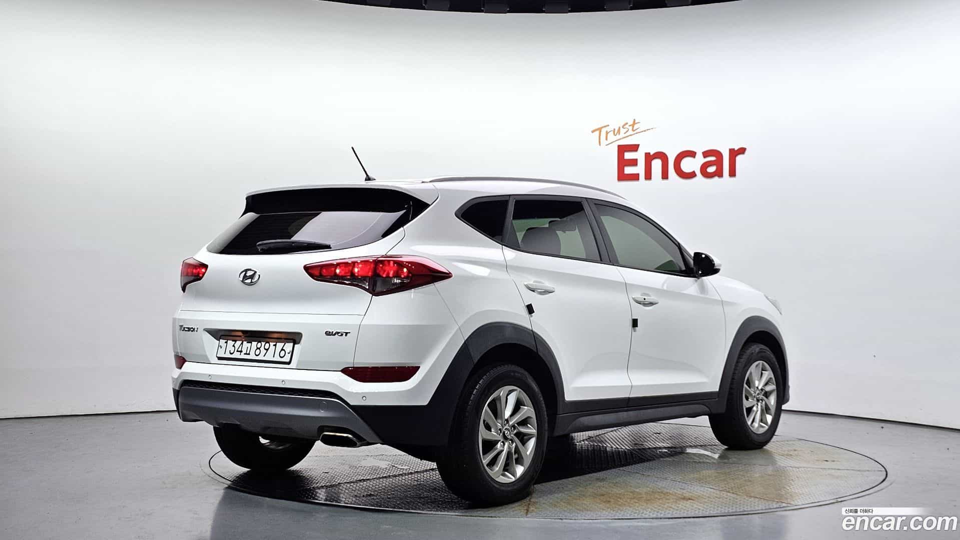 Tucson Hyundai 2016.8-OUTER-002