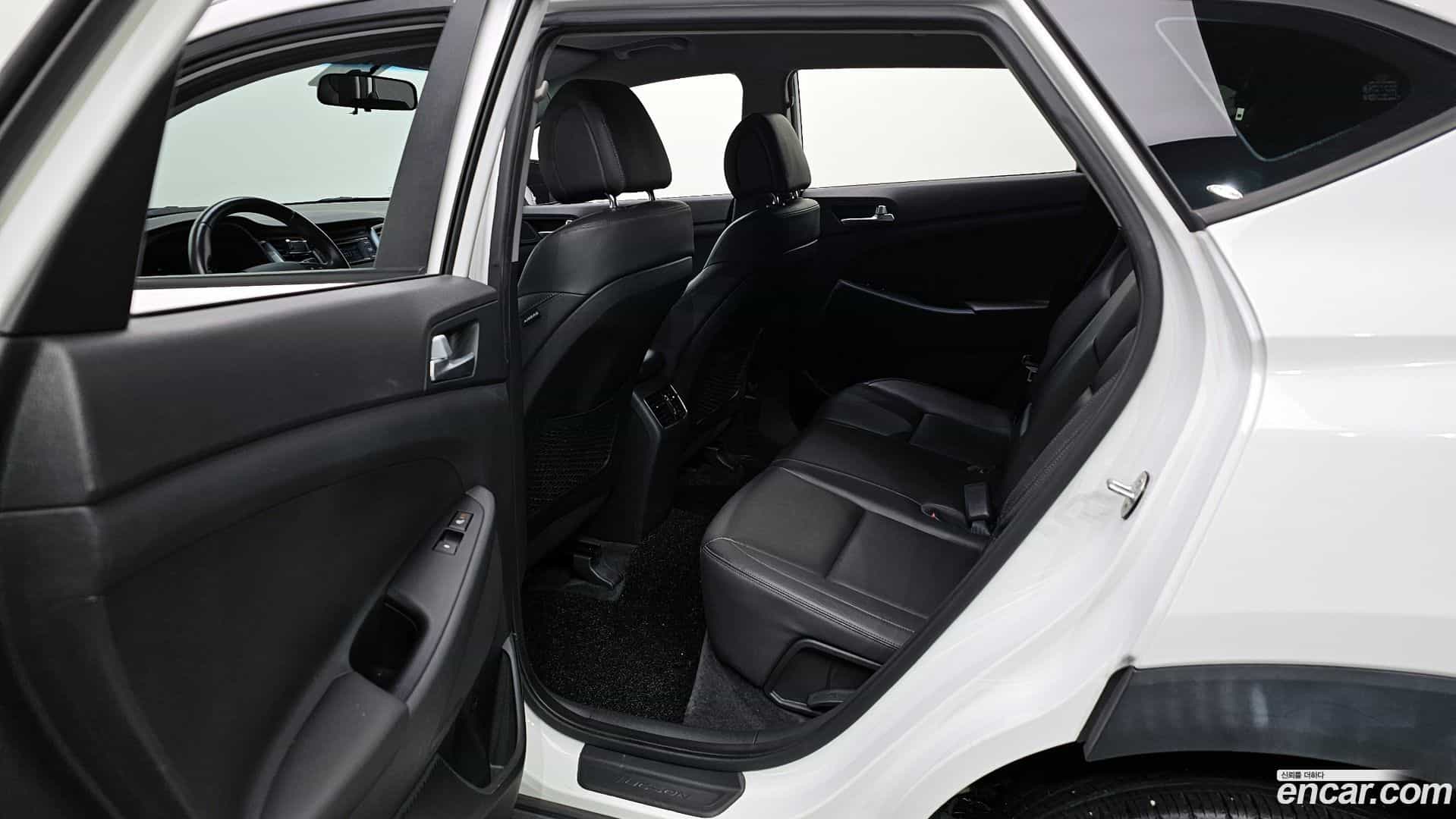 Tucson Hyundai 2016.8-OPTION-015