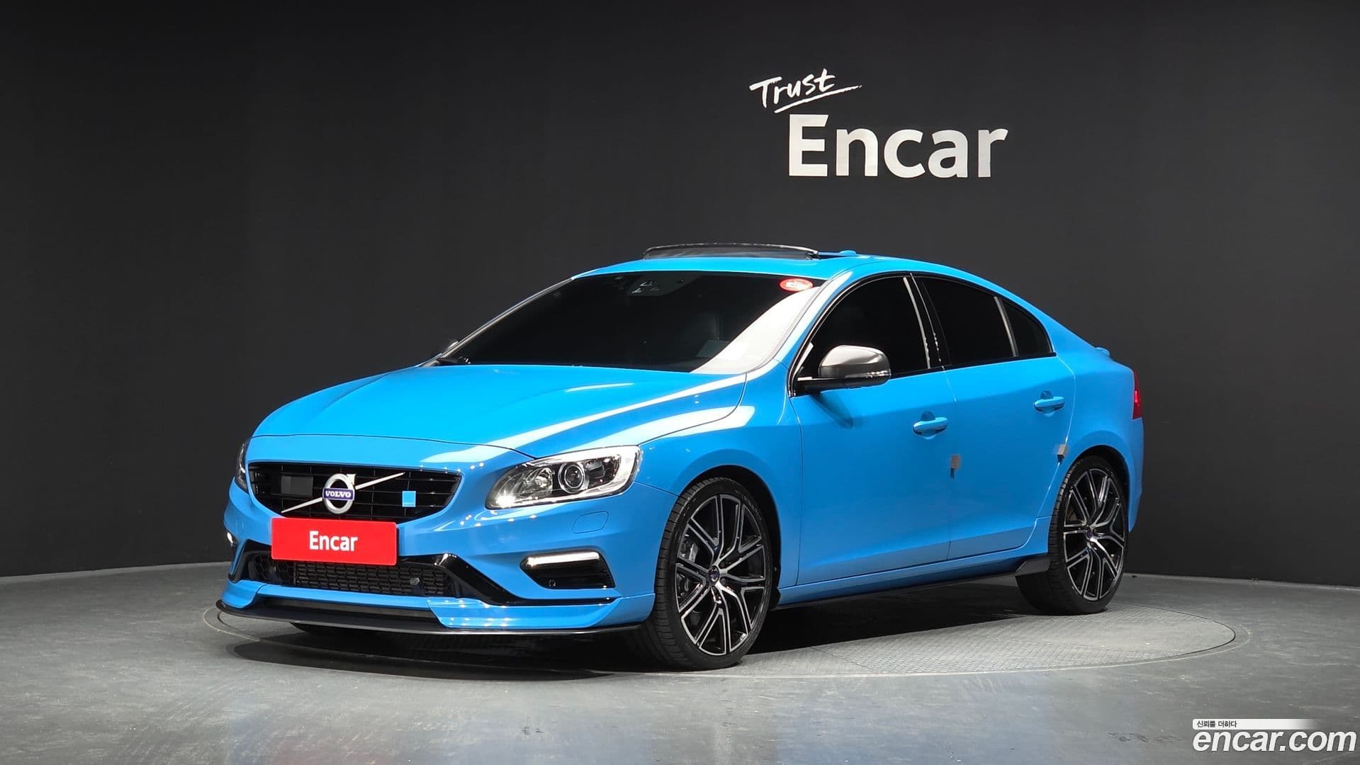 Main__Slider__Photo:S60 Volvo 2018.3-0