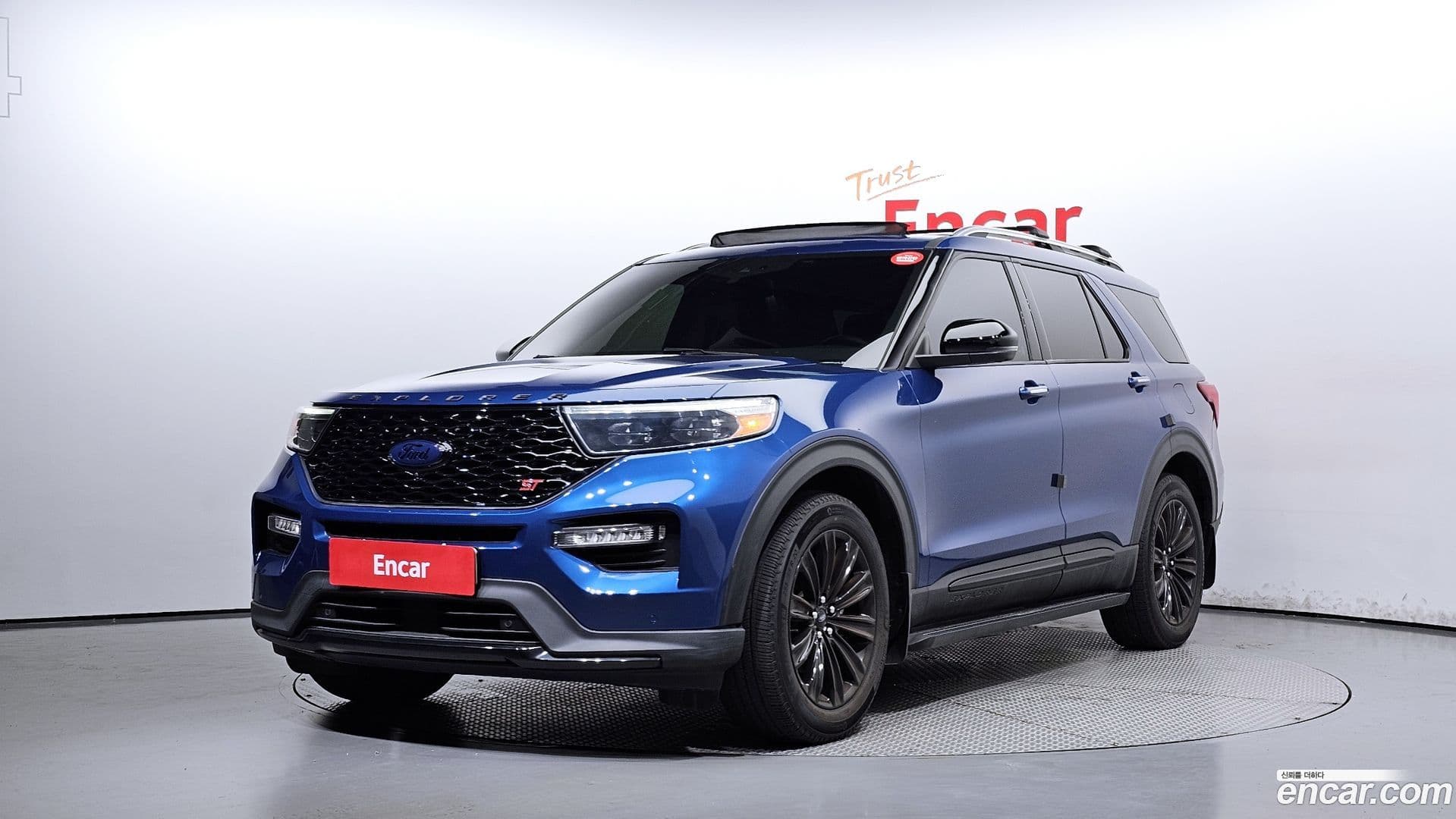 Main__Slider__Photo:Explorer Ford 2020.11-0