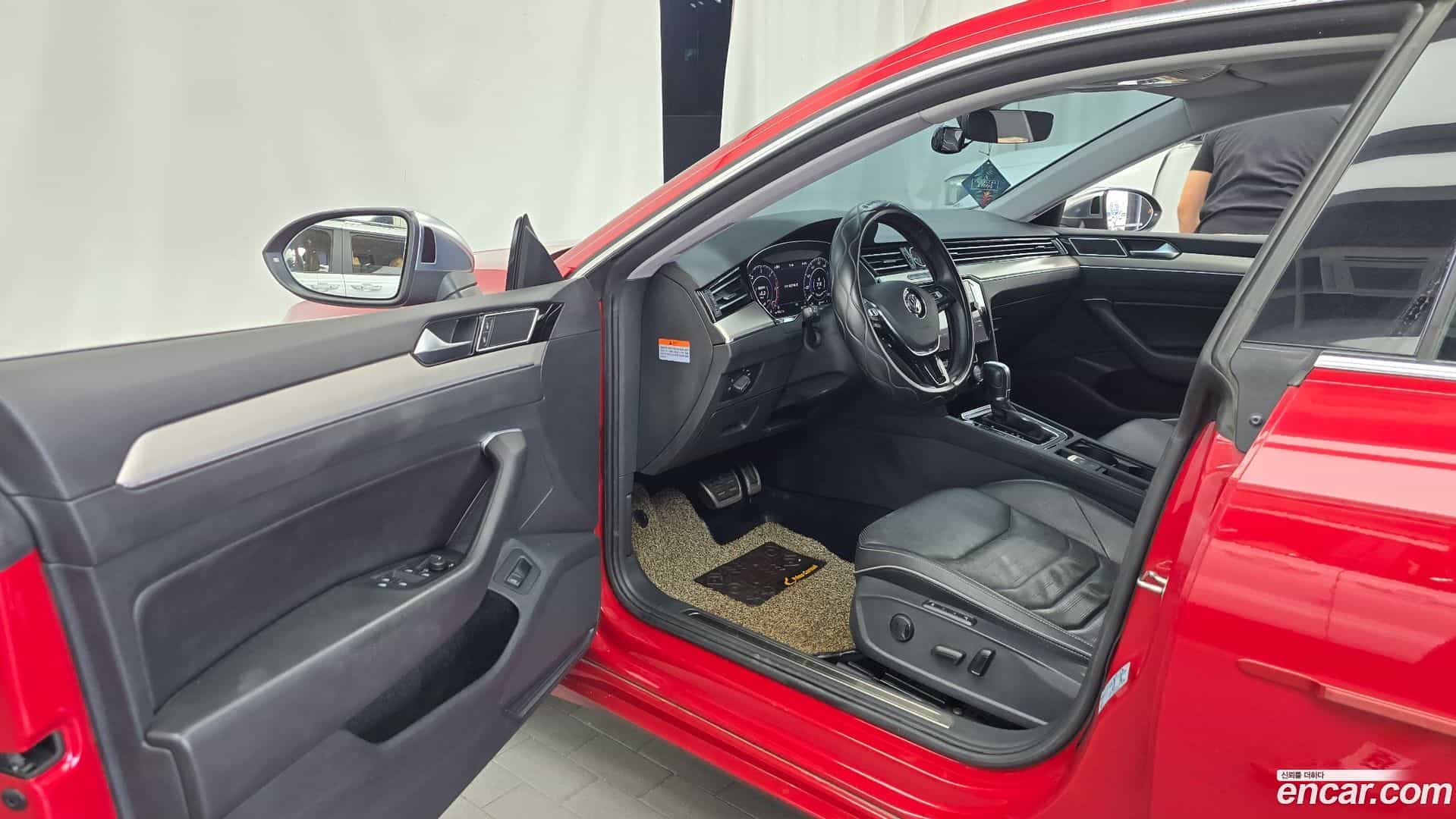 Arteon Volkswagen 2018.11-INNER-010