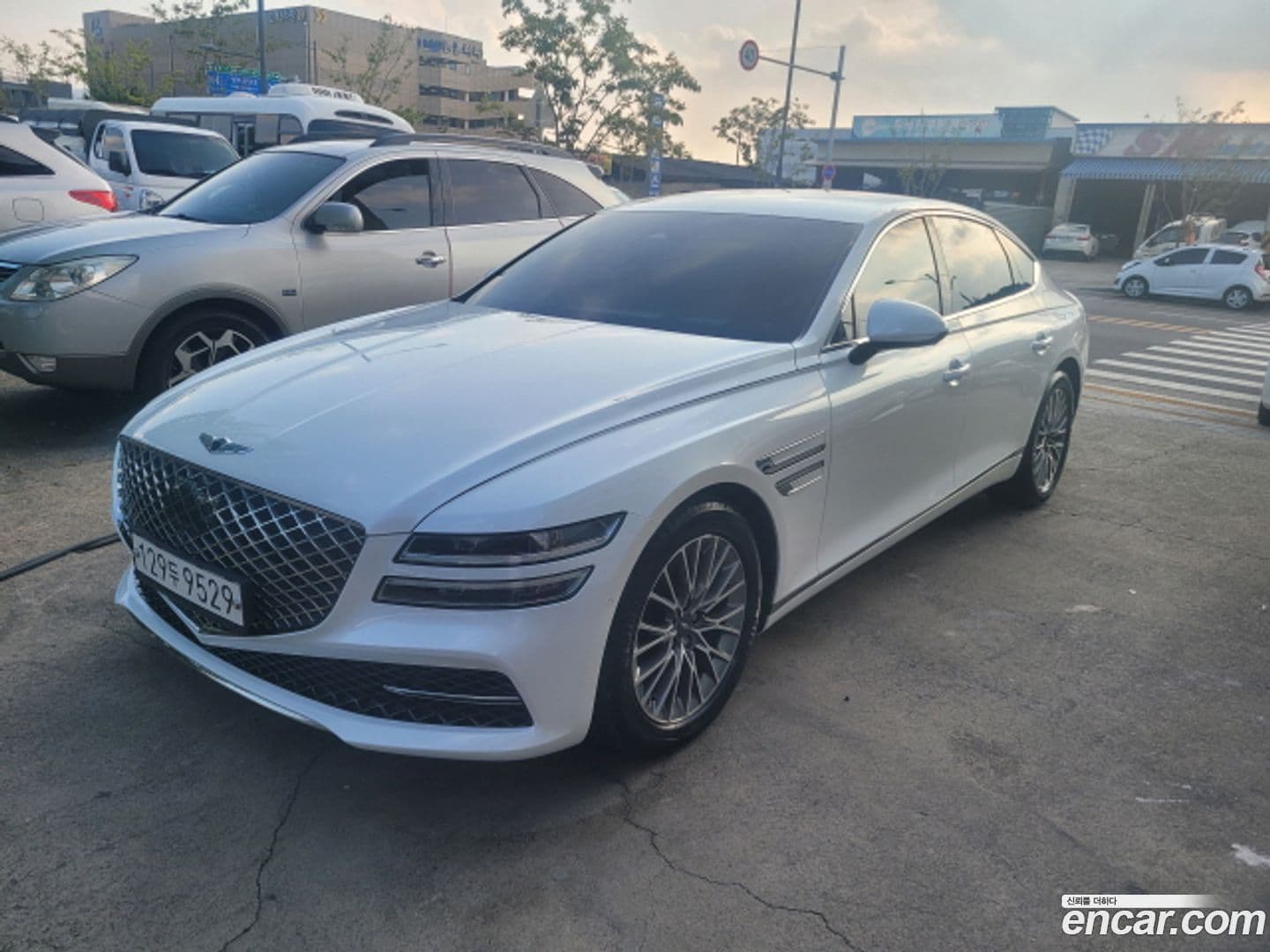Main__Slider__Photo:G80 Genesis 2020.6-0