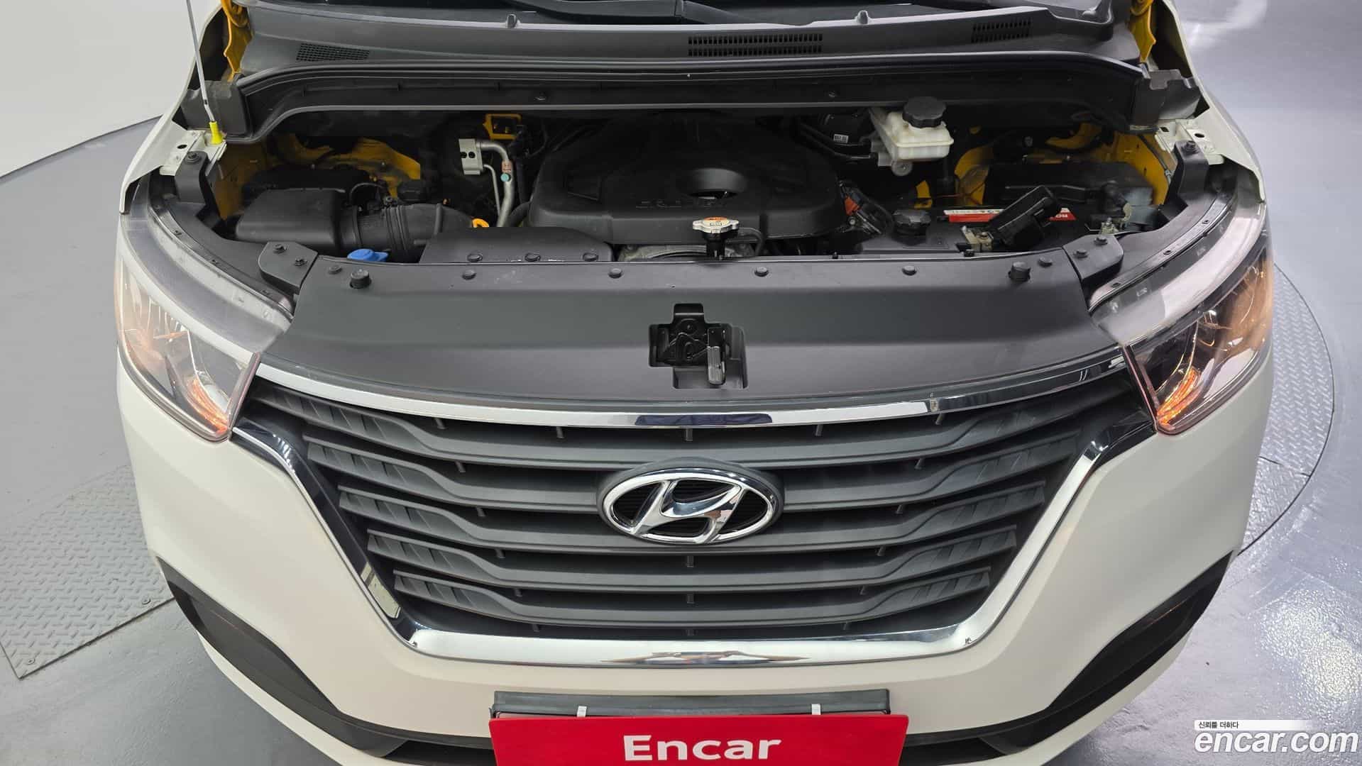 Starex Hyundai 2018.11-INNER-006