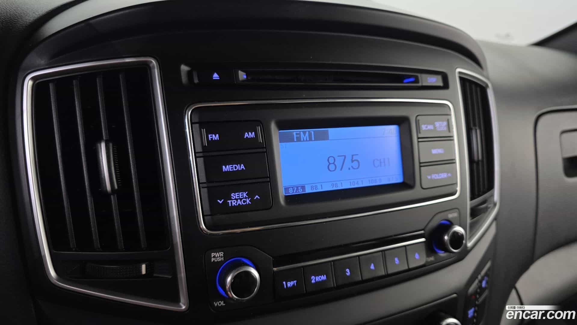 Starex Hyundai 2018.11-OPTION-018