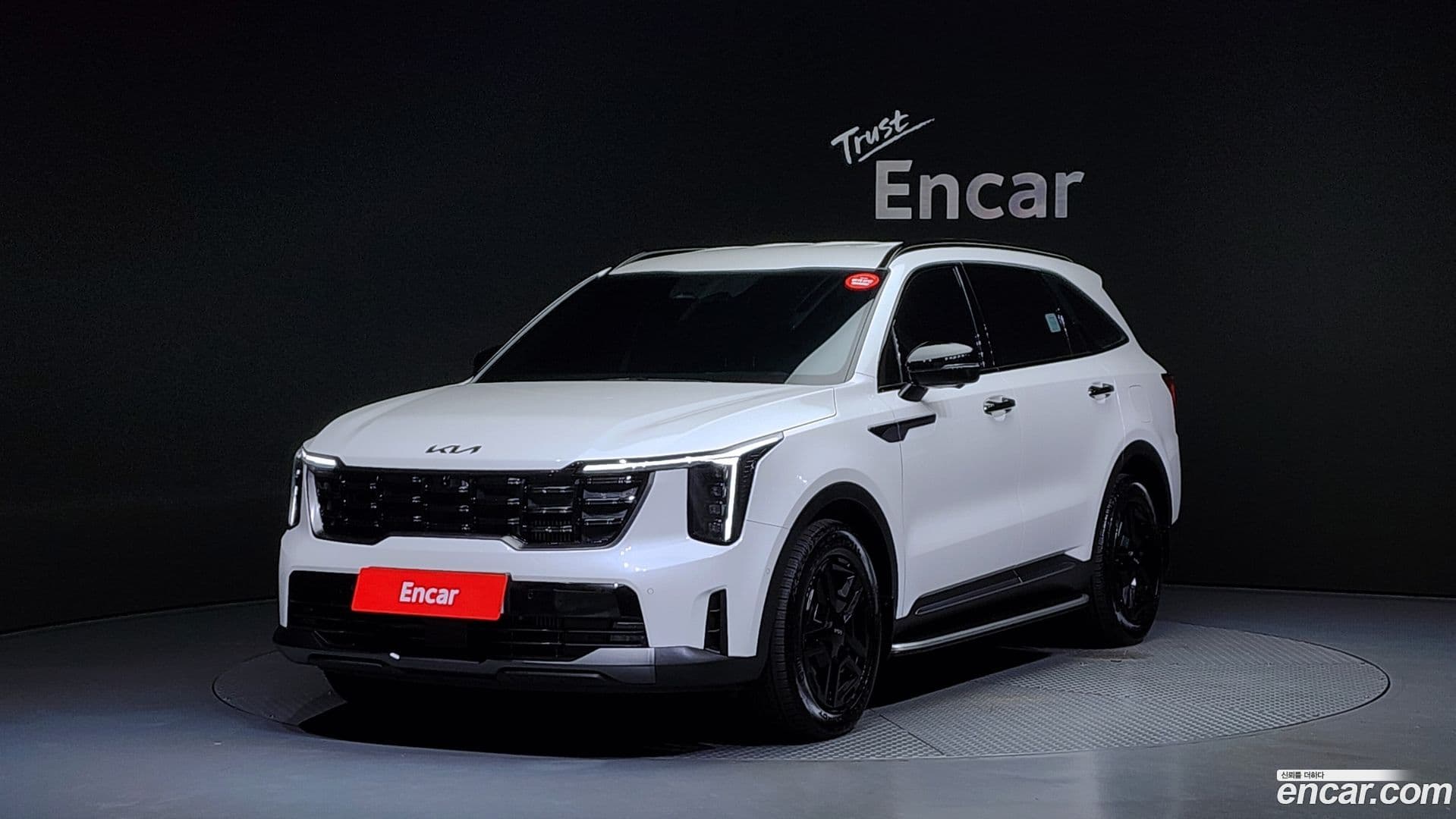 Main__Slider__Photo:Sorento Kia 2023.8-0