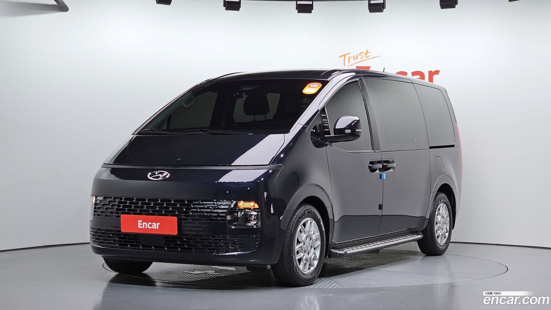 Main__Slider__Photo:Staria Hyundai 2023.0-0