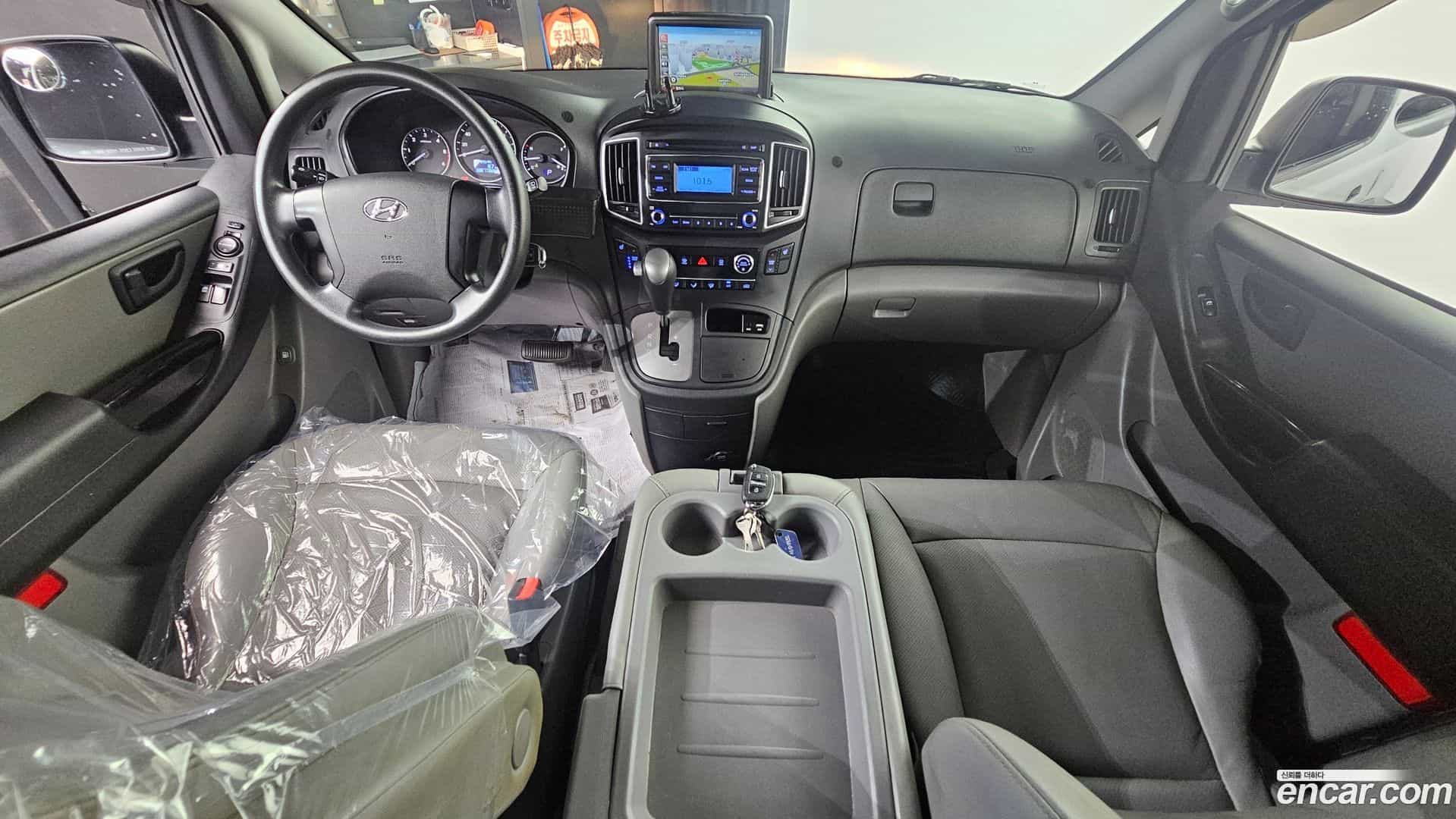 Starex Hyundai 2019.1-INNER-007