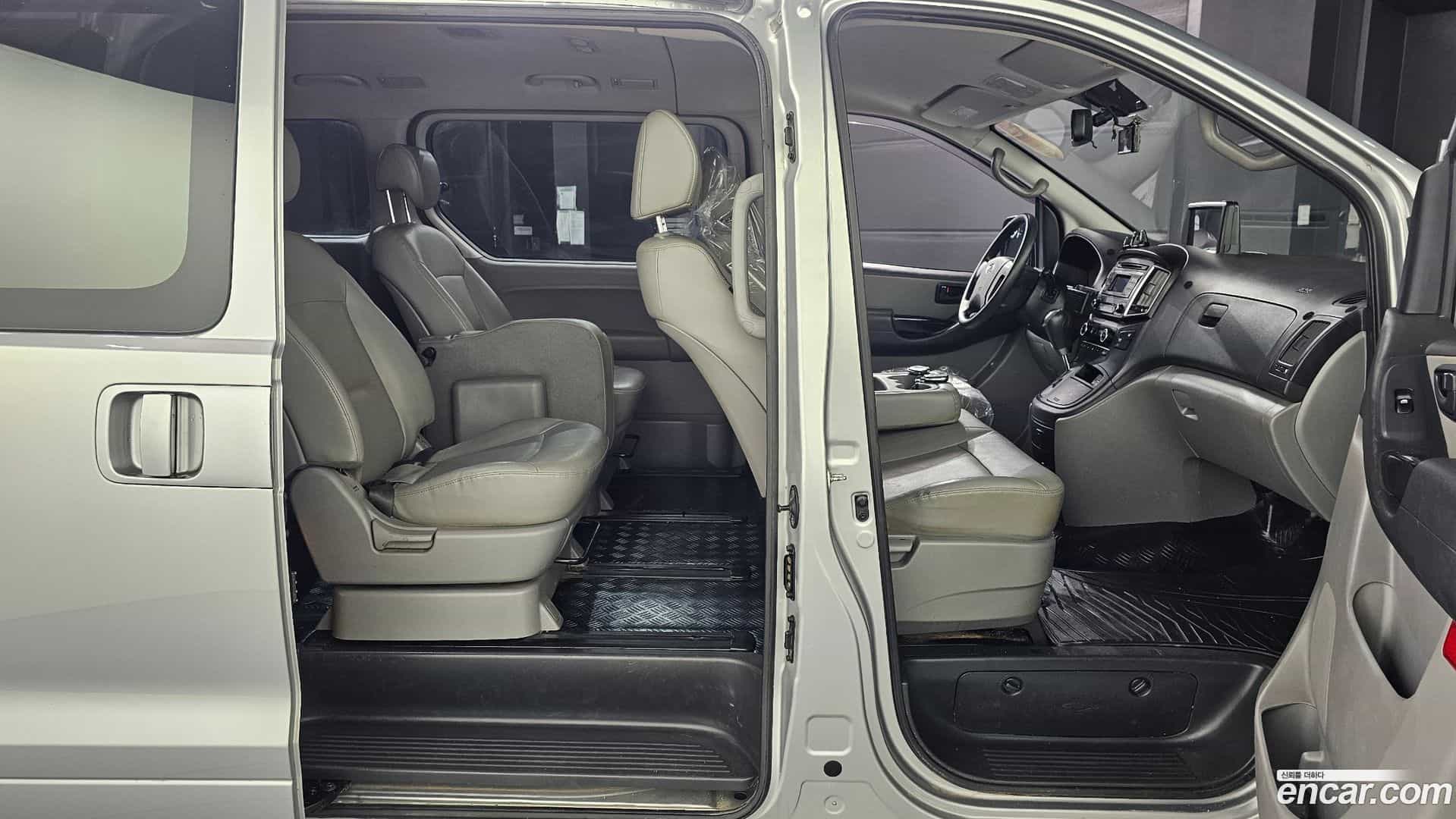 Starex Hyundai 2019.1-OPTION-016