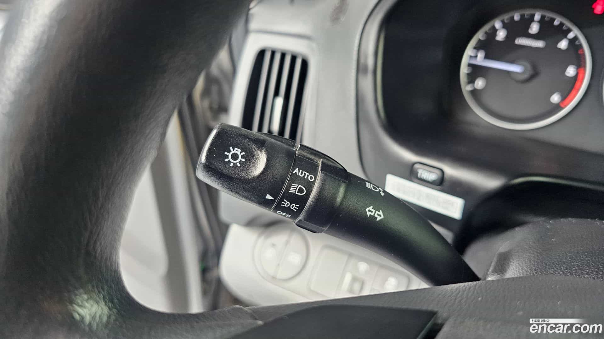 Starex Hyundai 2019.1-OPTION-018