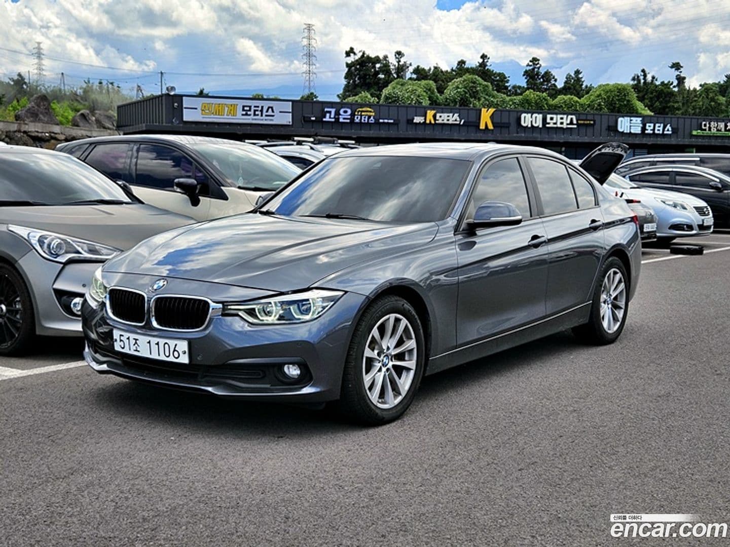 Main__Slider__Photo:3-Series BMW 2018.1-0