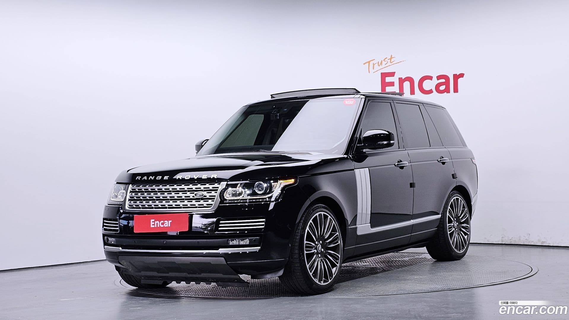 Main__Slider__Photo:Range Rover Land Rover 2015.11-0
