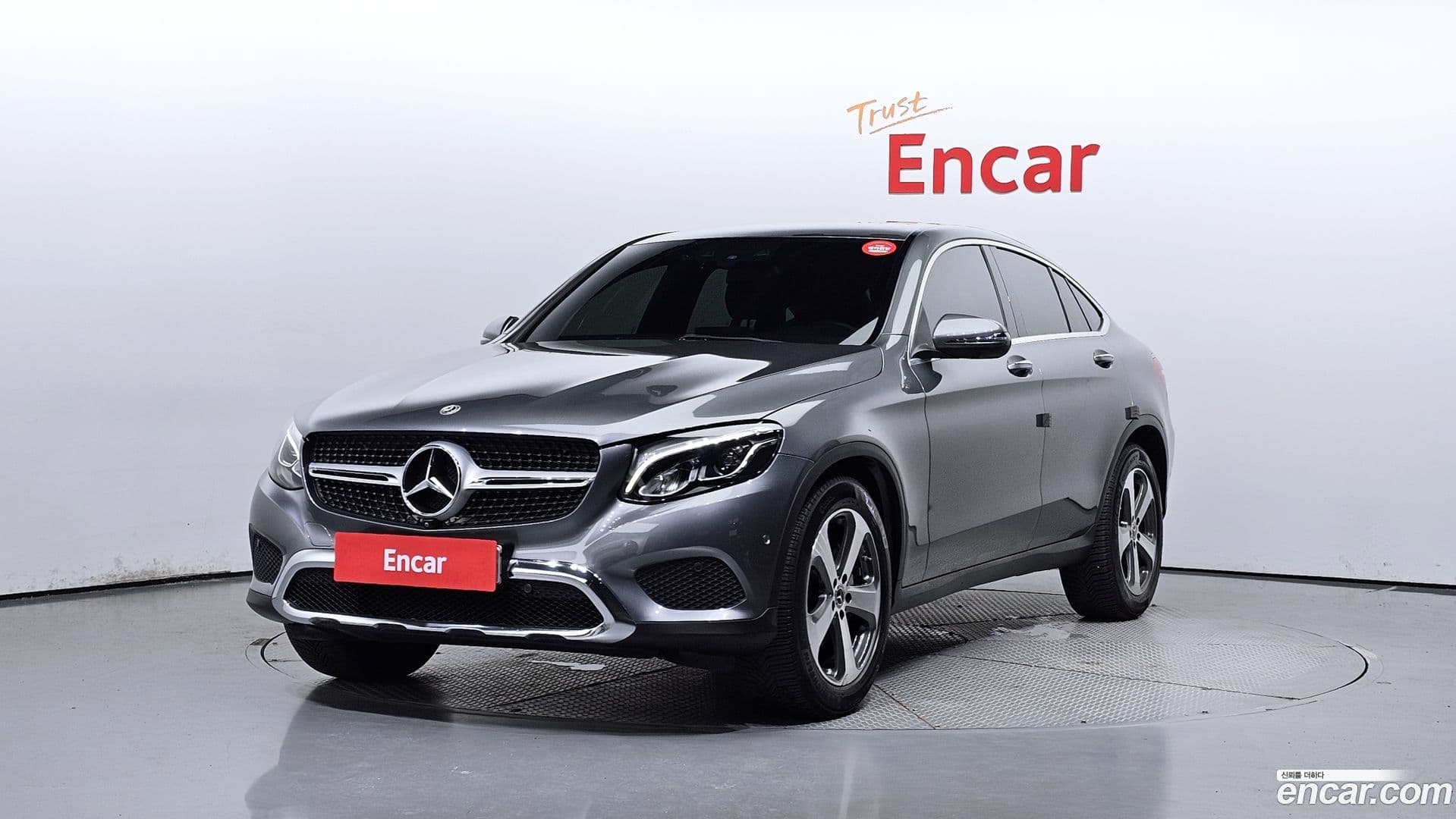 Main__Slider__Photo:GLC-Class Mercedes-Benz 2019.11-0
