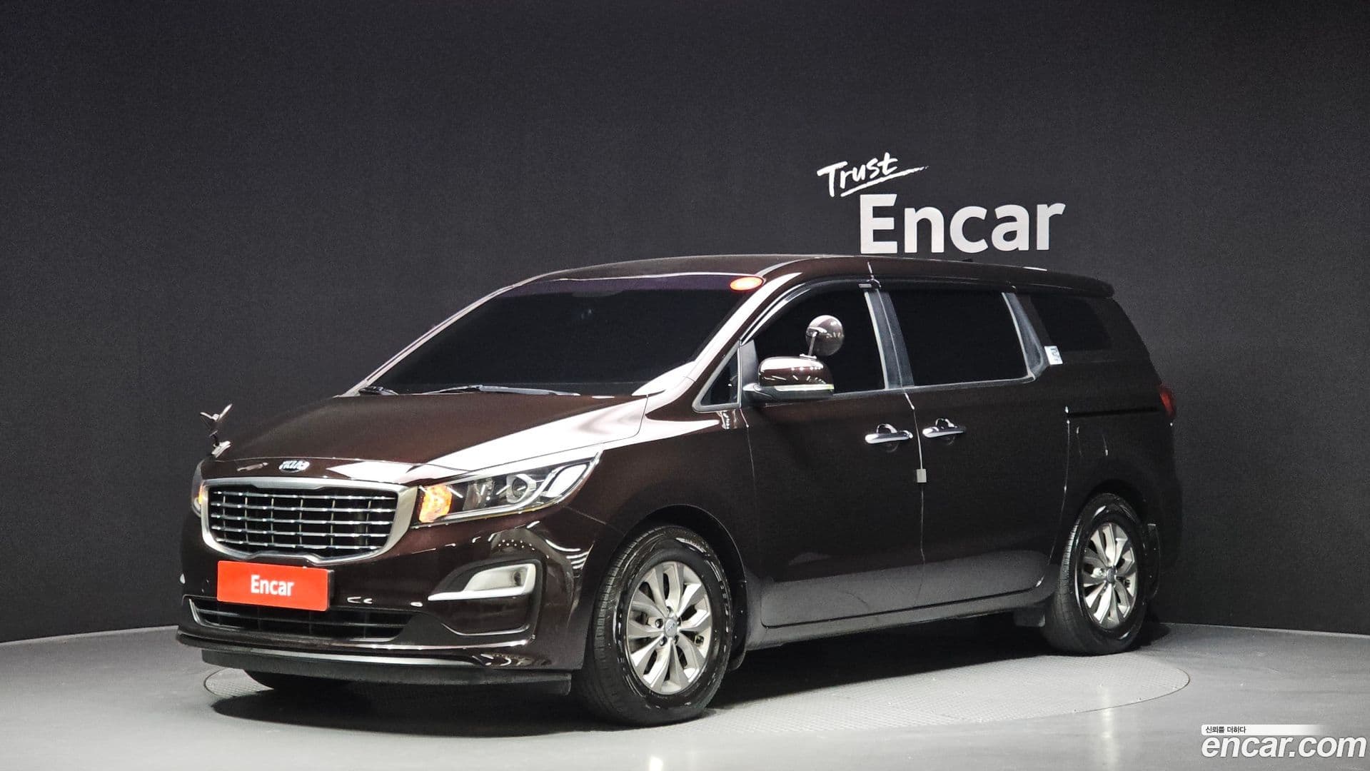 Main__Slider__Photo:Canival Kia 2018.8-0