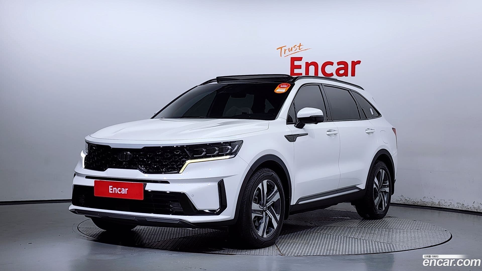 Main__Slider__Photo:Sorento Kia 2020.8-0