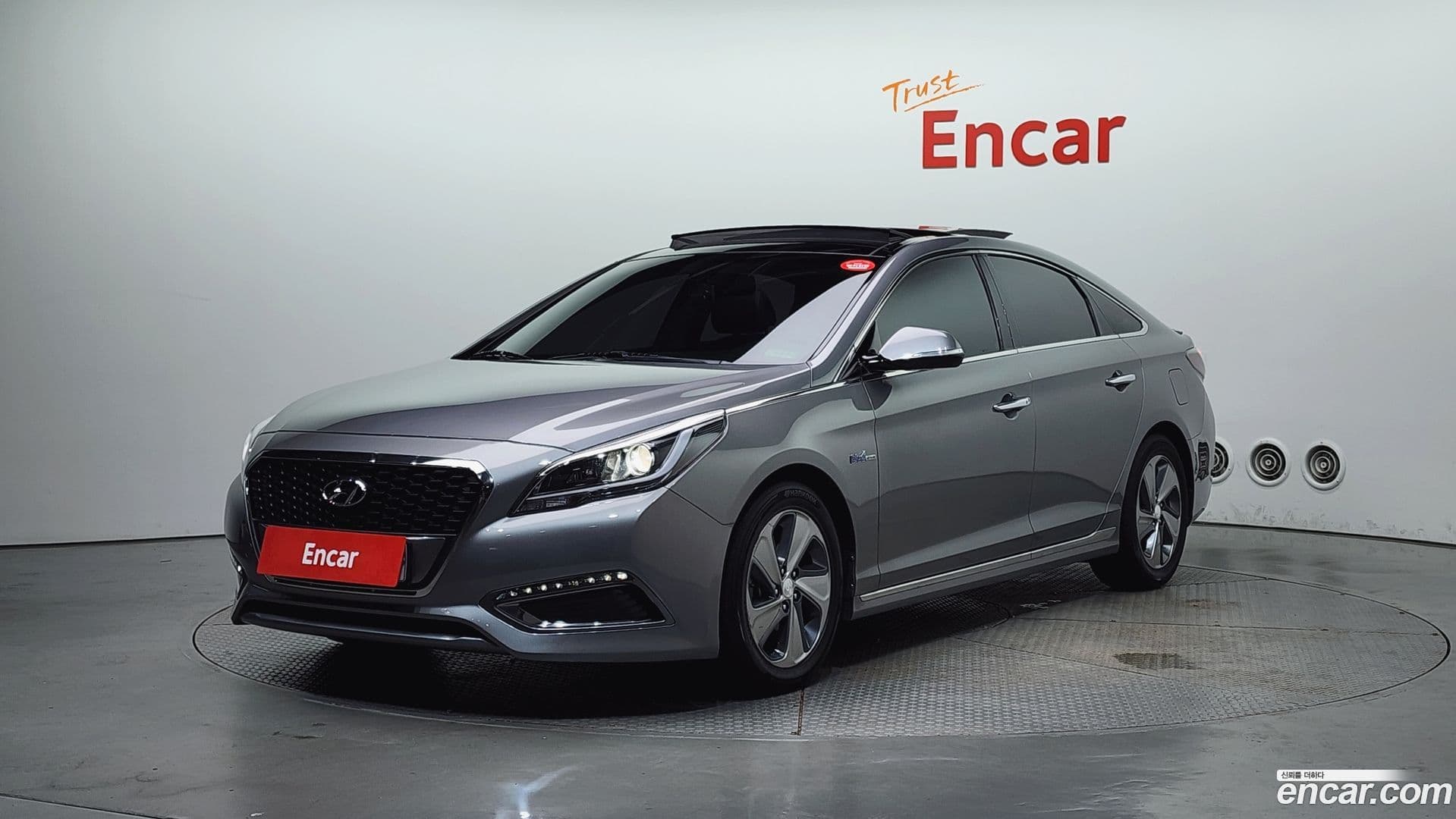 Main__Slider__Photo:Sonata Hyundai 2017.1-0
