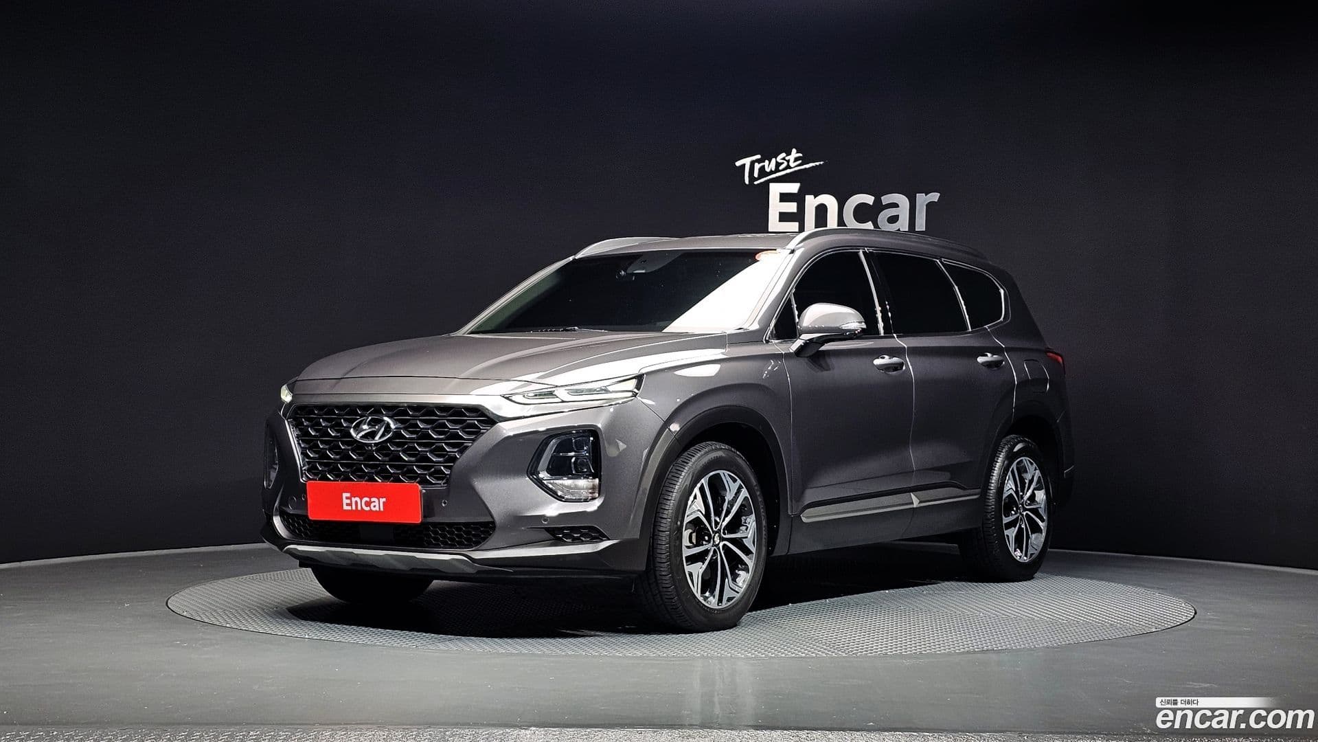 Main__Slider__Photo:Santafe Hyundai 2018.9-0