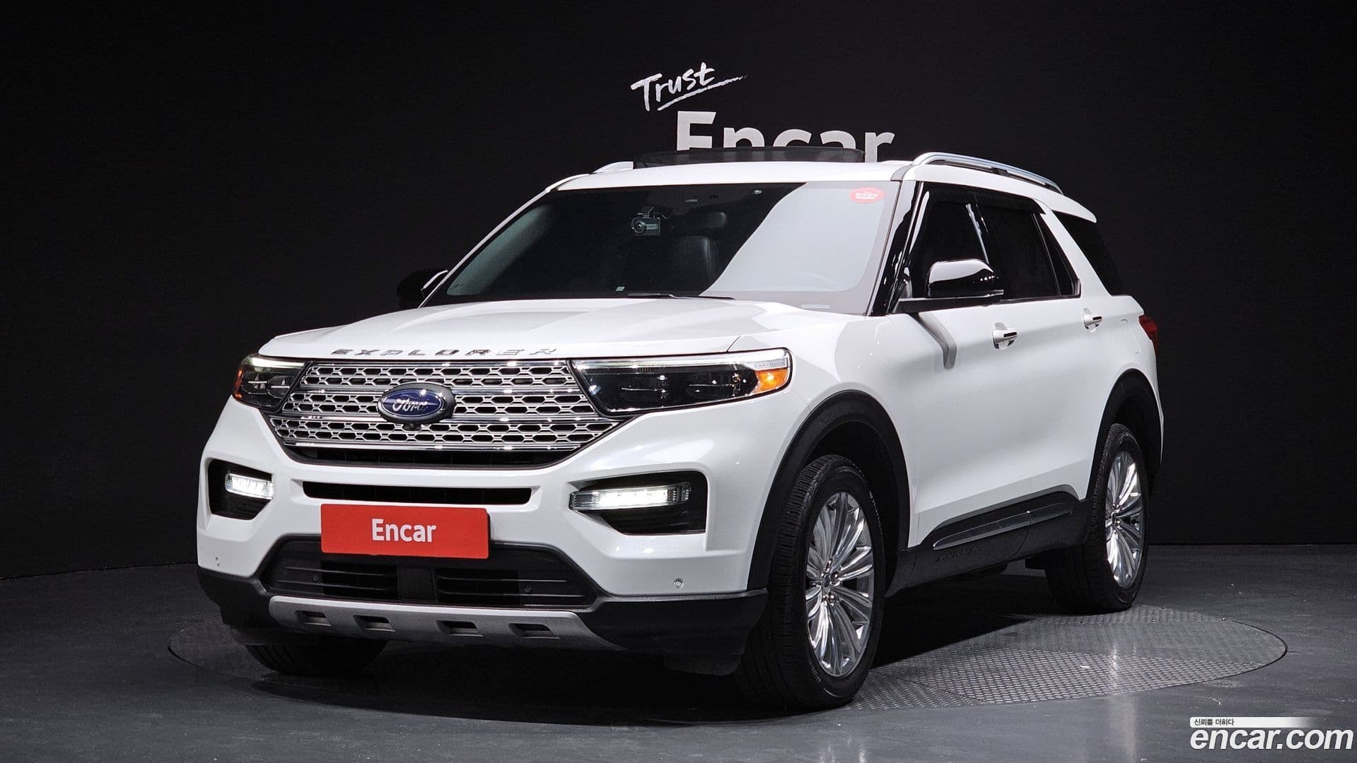 Main__Slider__Photo:Explorer Ford 2020.0-0