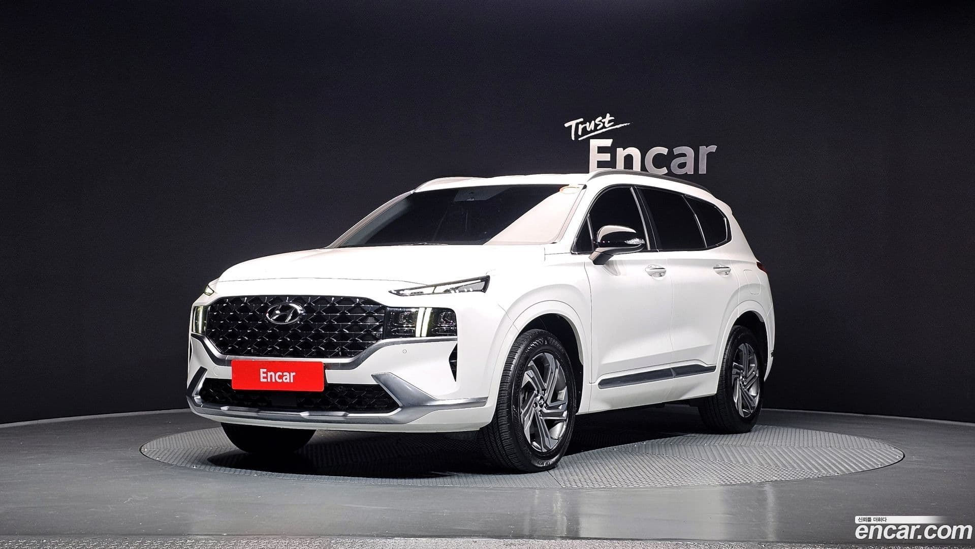 Main__Slider__Photo:Santafe Hyundai 2020.7-0