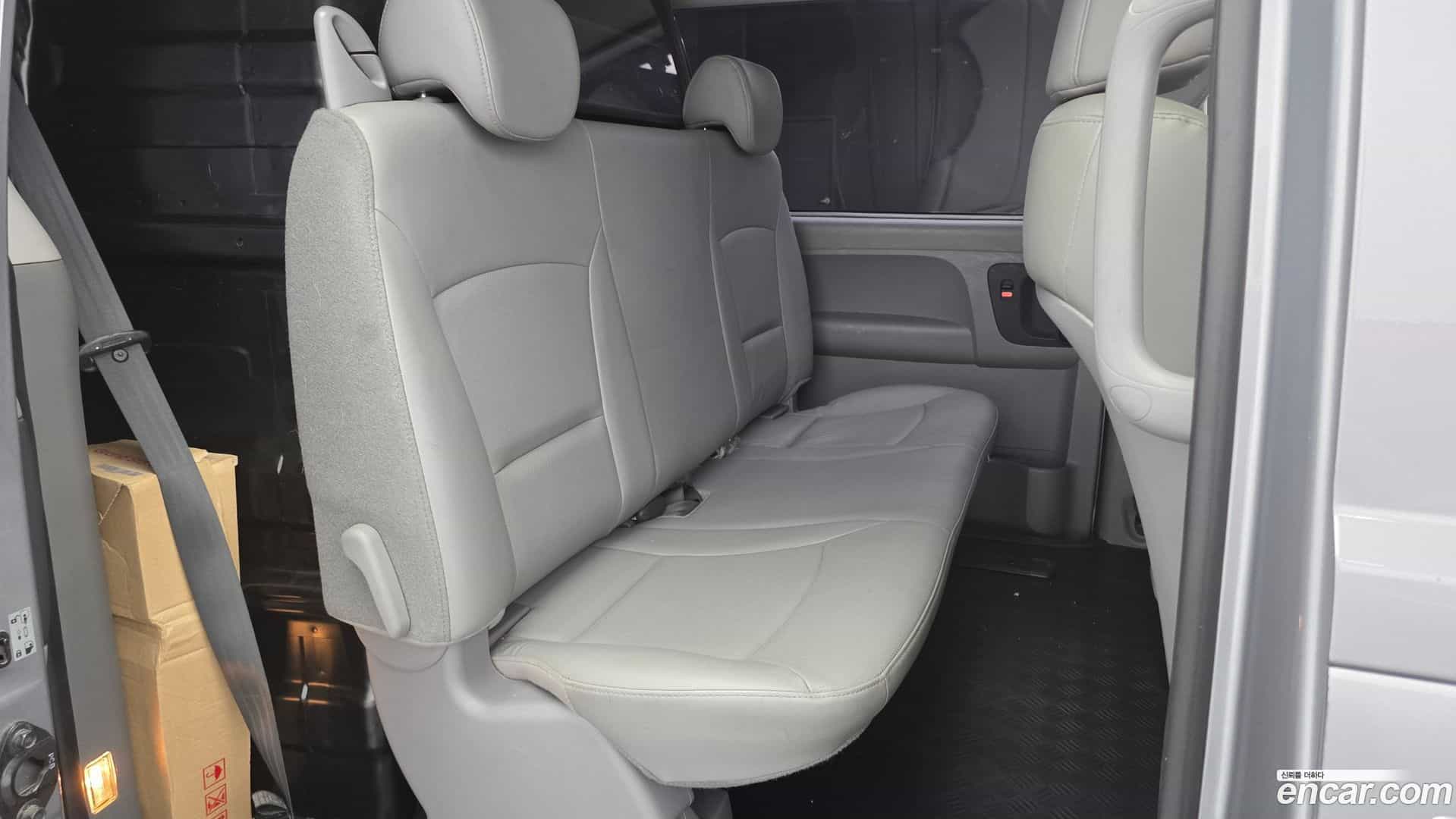 Starex Hyundai 2020.3-OPTION-016