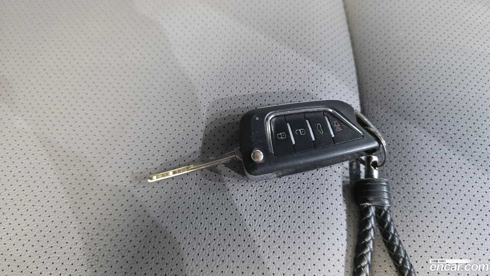 Starex Hyundai 2020.3-OPTION-023