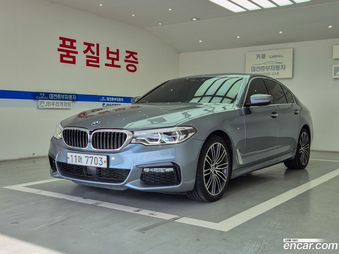 Main__Slider__Photo:5-Series BMW 2018.11-0